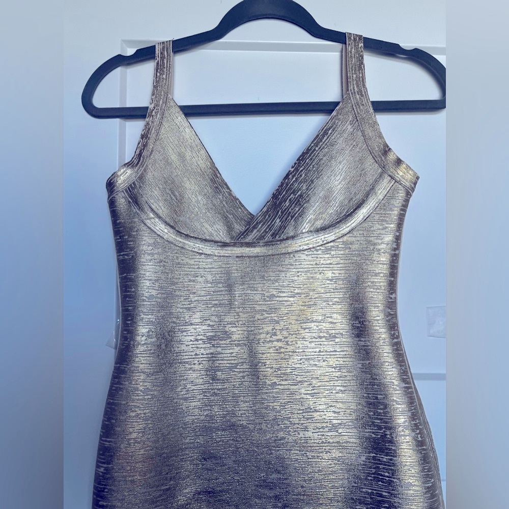 GOLDEN DRESS - Picture 4 of 4